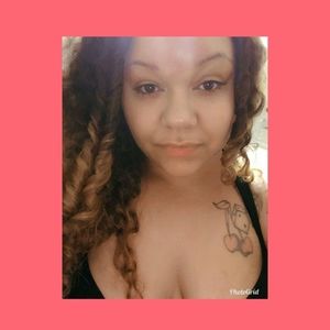 Meet your Posher, Connie